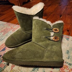 Bearpaw Boots